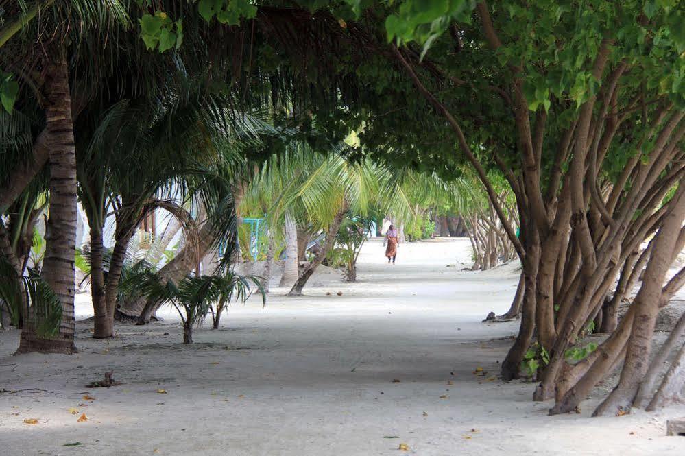 Rip Tide Vacation Inn, K.Guraidhoo Exterior photo